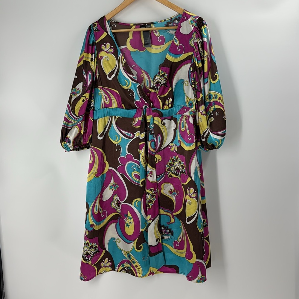 Bisou Bisou geometric retro vibrant print puff balloon sleeve empire waist dress